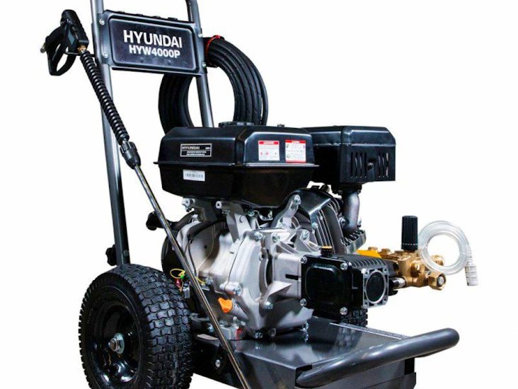 Høytrykksspyler
bensindrevet 270bar 15l/m