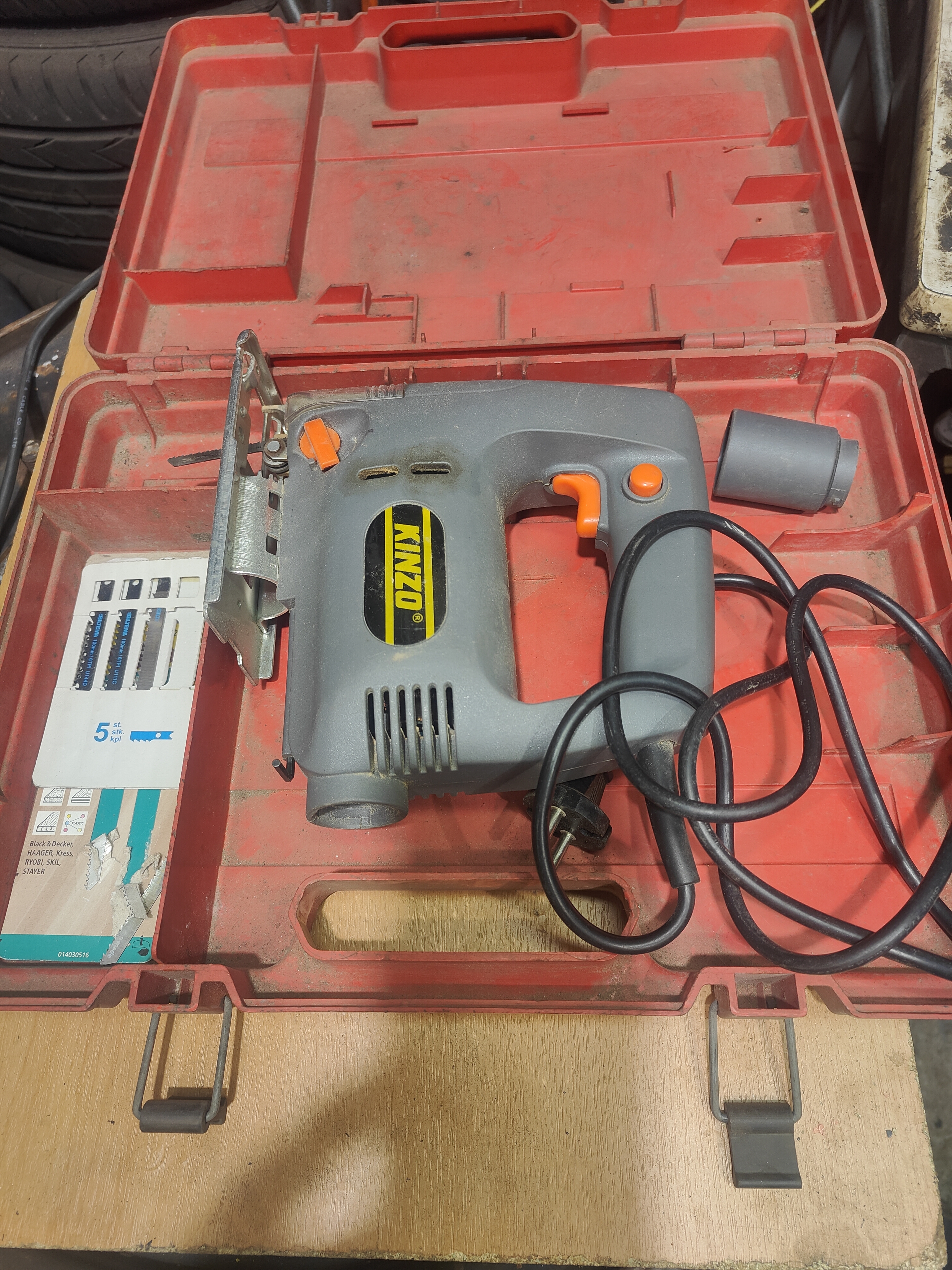 Kinzo pistosaha ja teriä