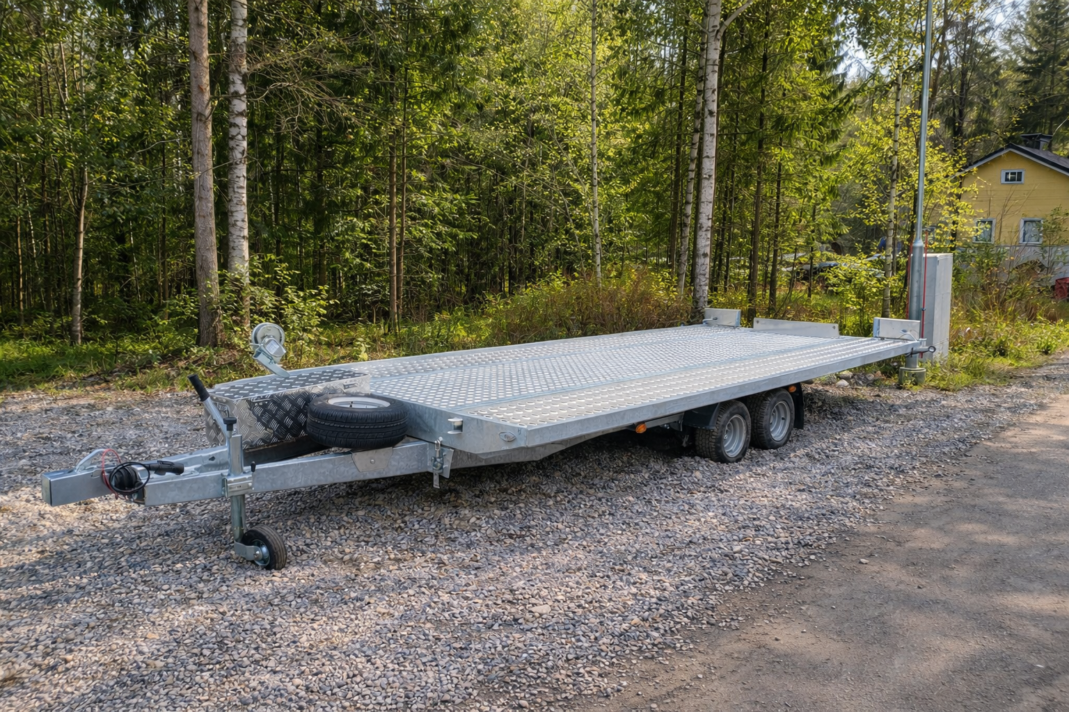 Uusi autotraileri vuokralle 