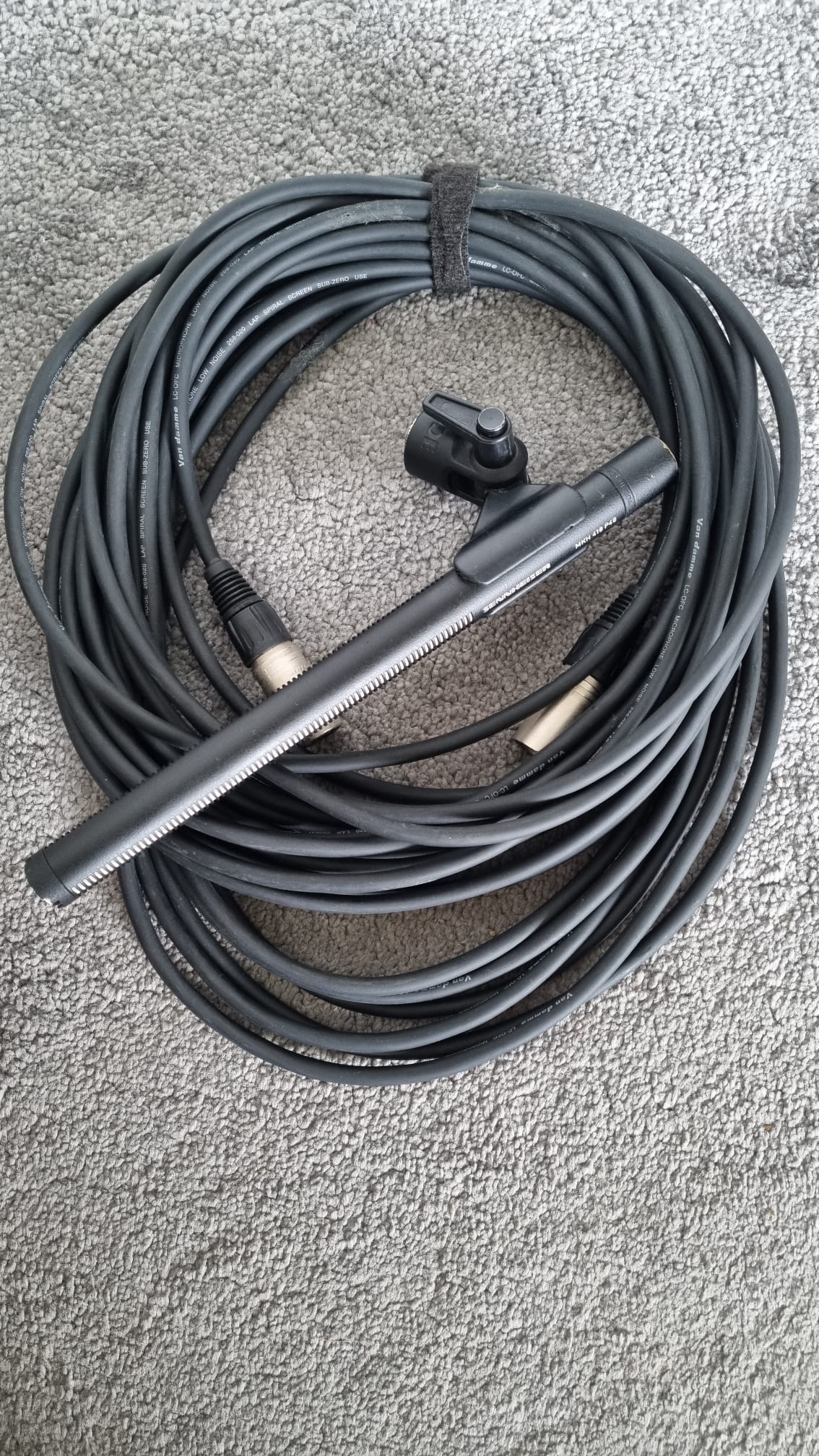 Sennheiser mkh 416 p48 shotgun boom microphone (with 20meter xlr cable)