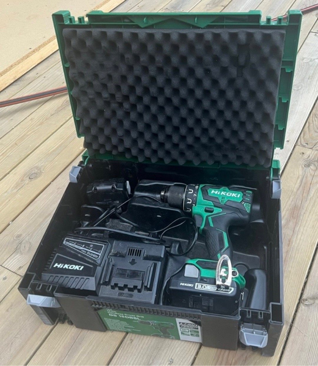 Hikoki-drill. 