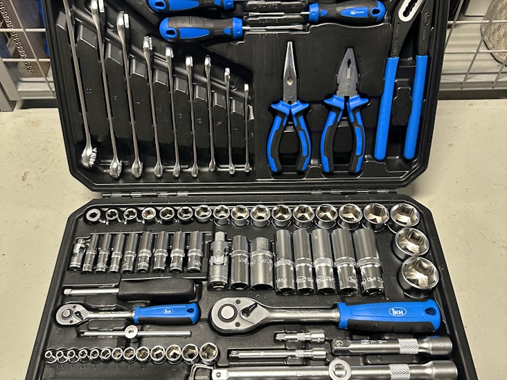 Vuokrataan työkalusarja 127-osainen