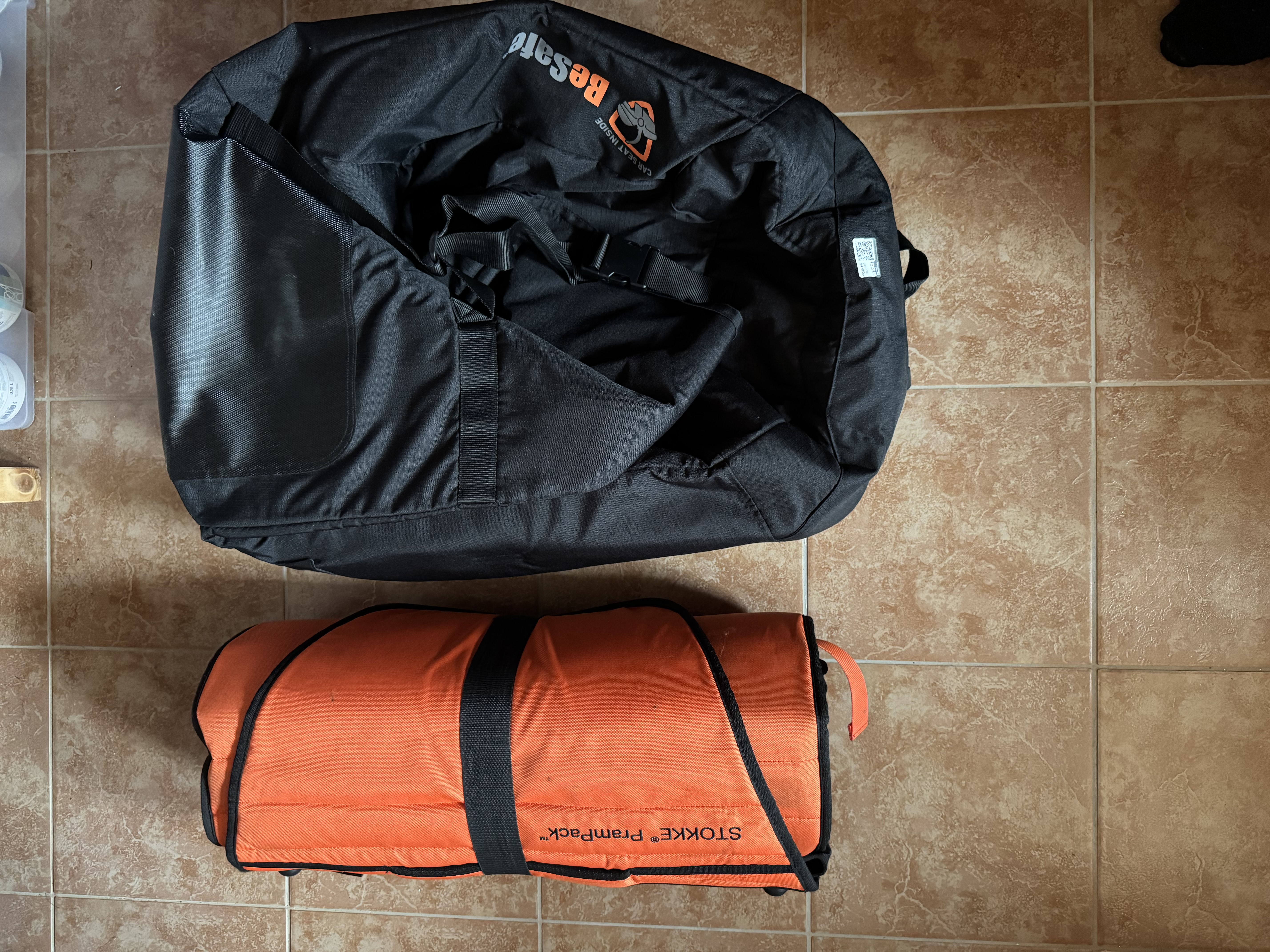 Pakke - bag til bilstol og barnevogn