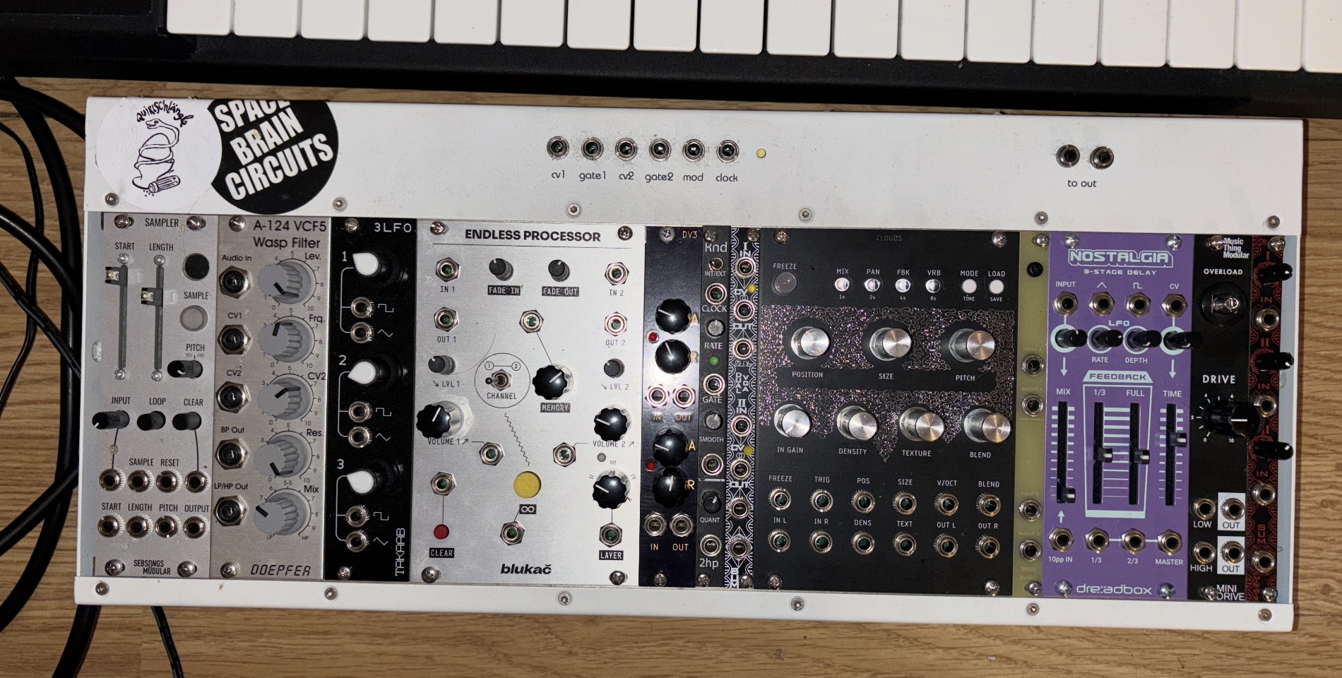 Modular synthesiser