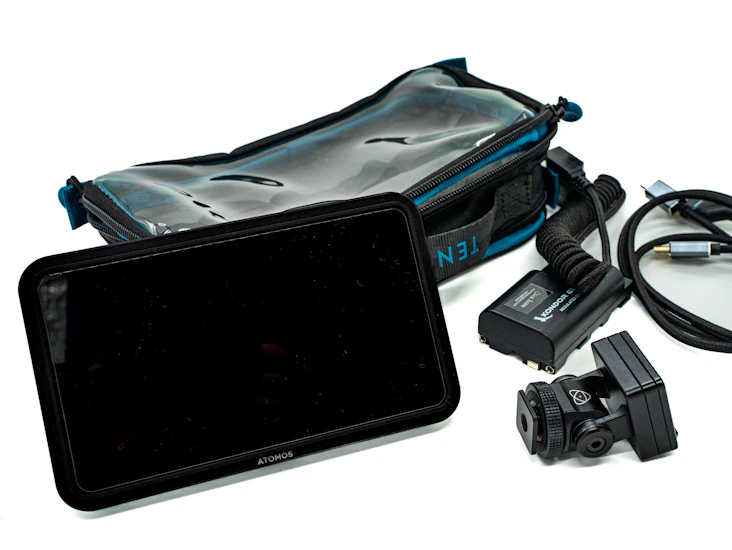 Atomos shinobi ii 5,2" hdr-monitor + tillbehör