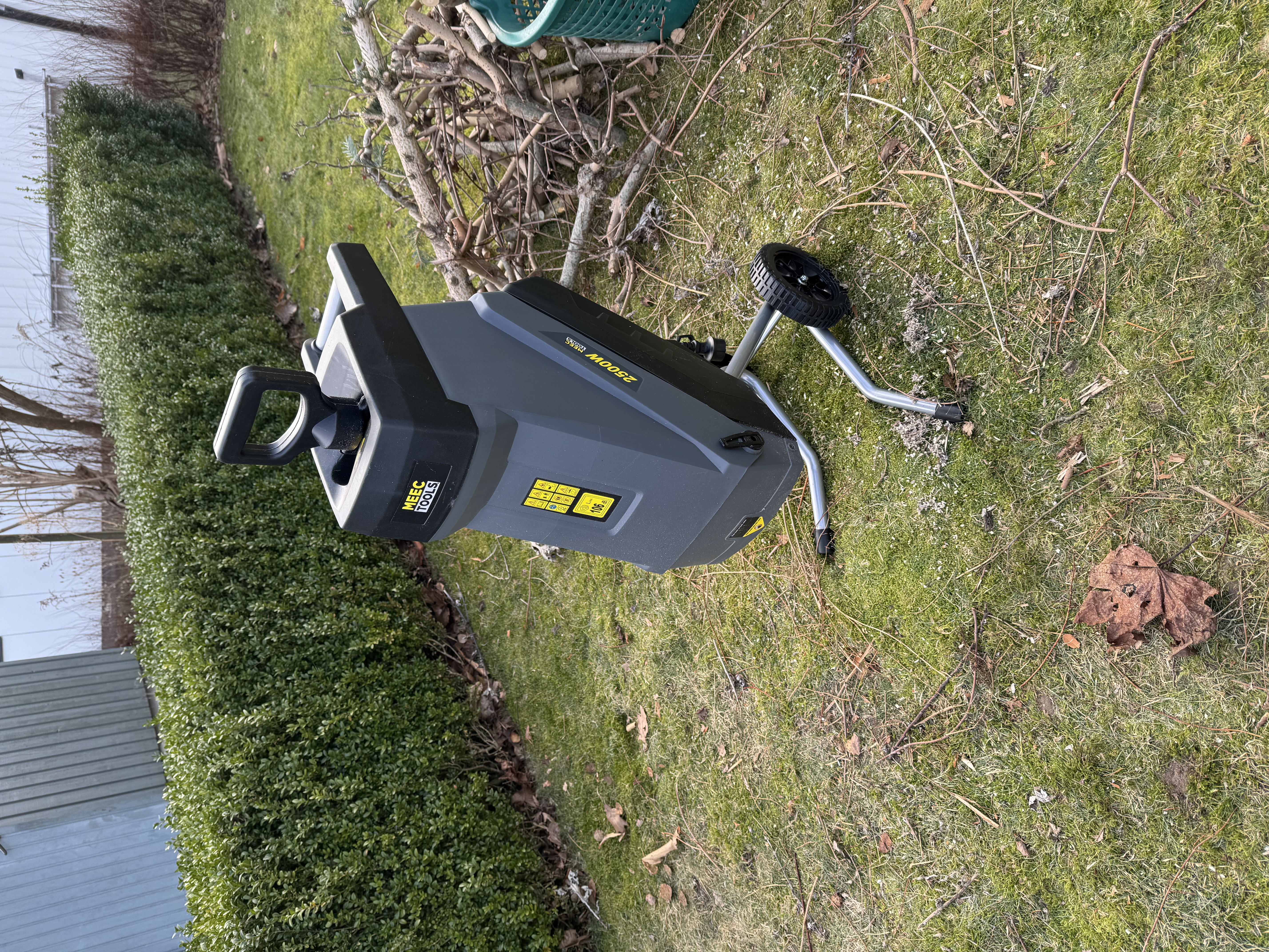 Kompostkvarn med knivar