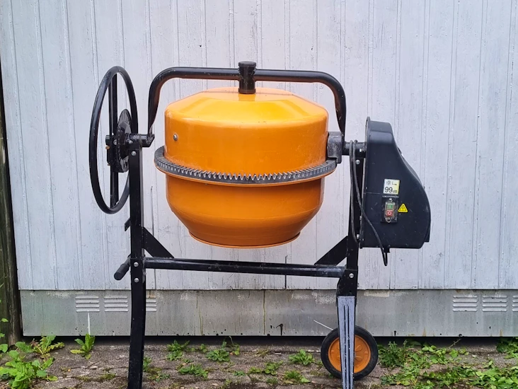 Leier ut betongblander