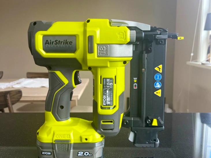 Ryobi dykkertpistol/spikerpistol