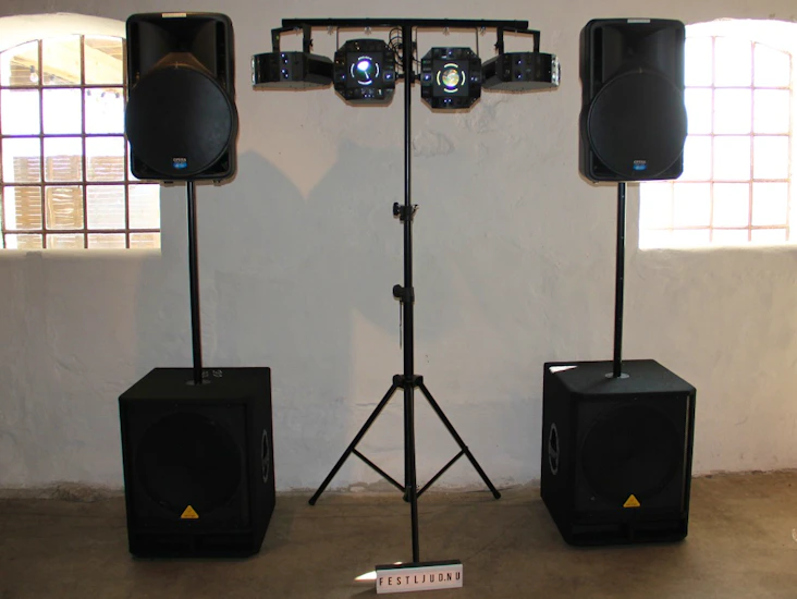 Ljud och ljus till din fest!