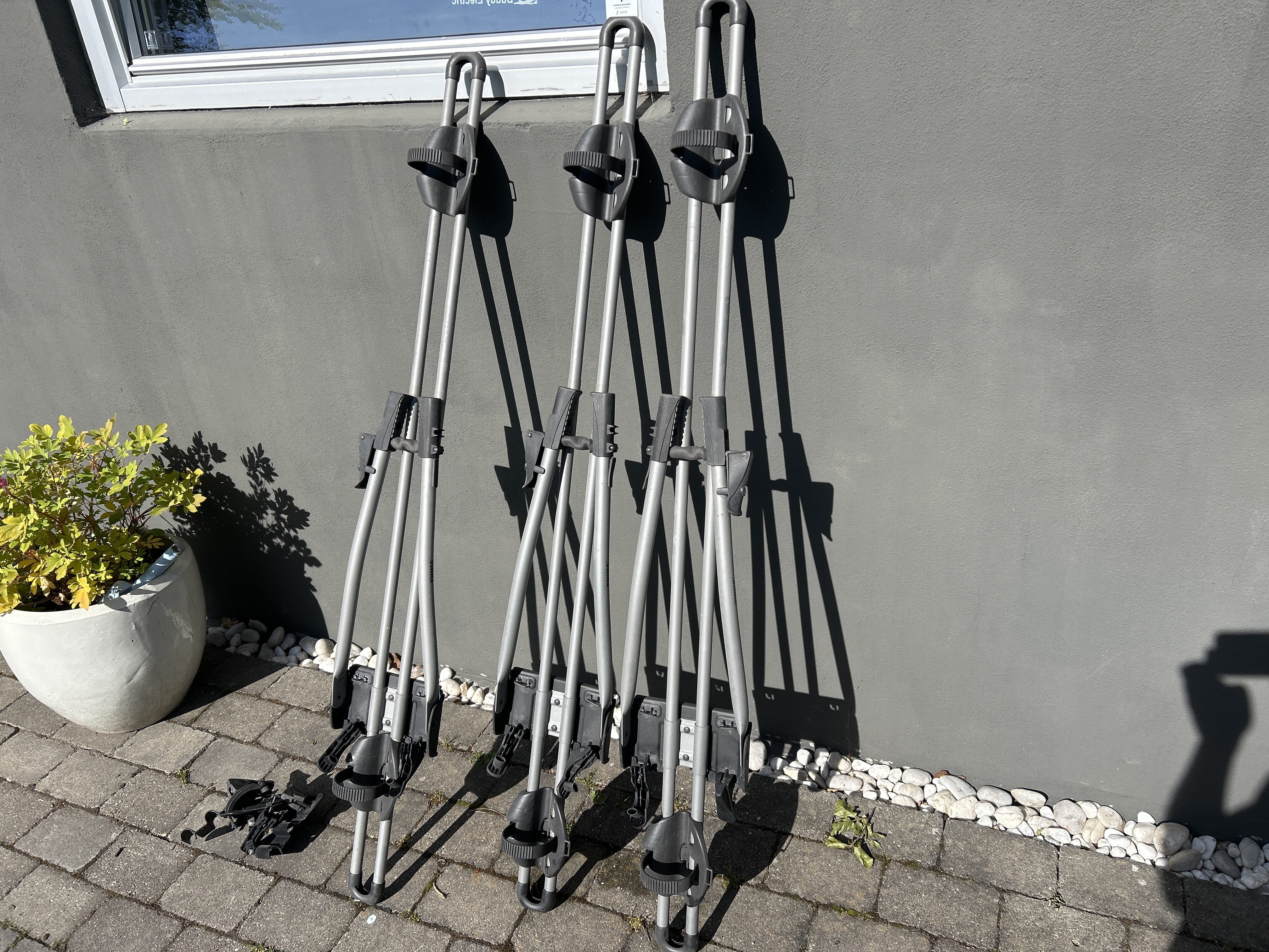 Låsbart thule sykkelstativ til tak