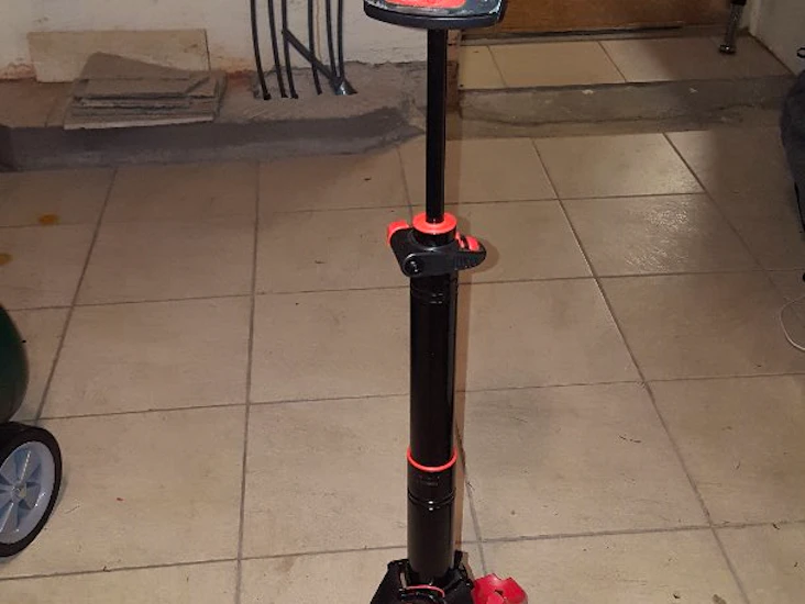 Black & decker 270 grader med stativ