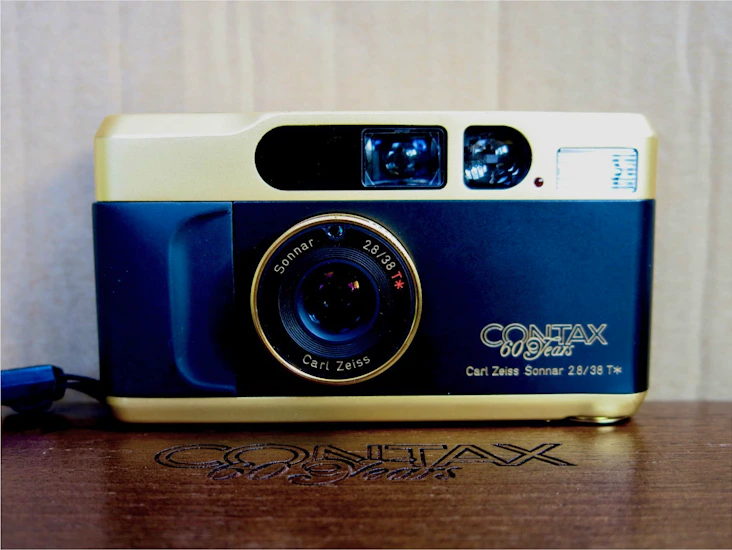 Contax t2 - gold edition