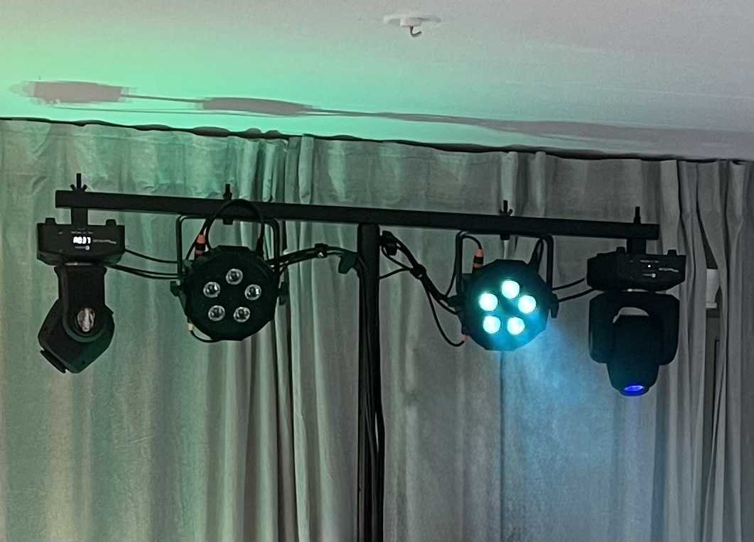 Partylampor/scenlampor på stativ 