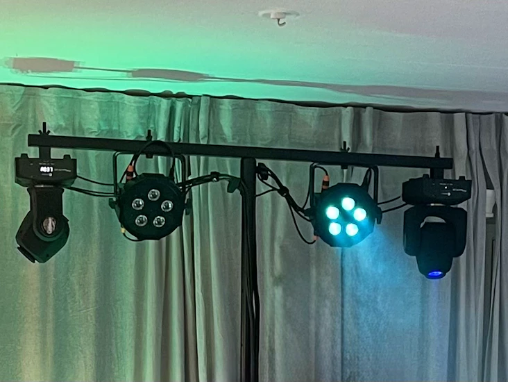 Partylampor/scenlampor på stativ