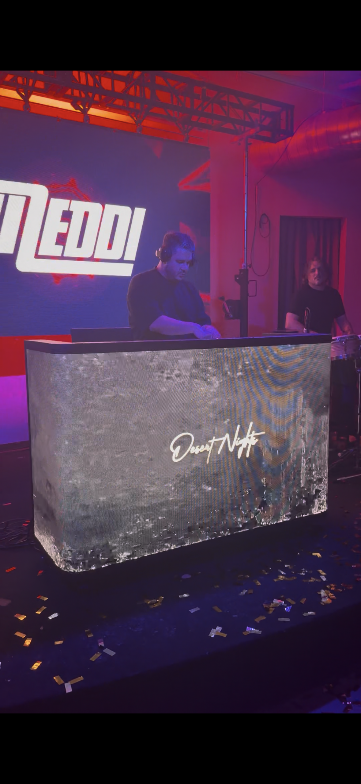 Led dj booth for rent – full curved led screen