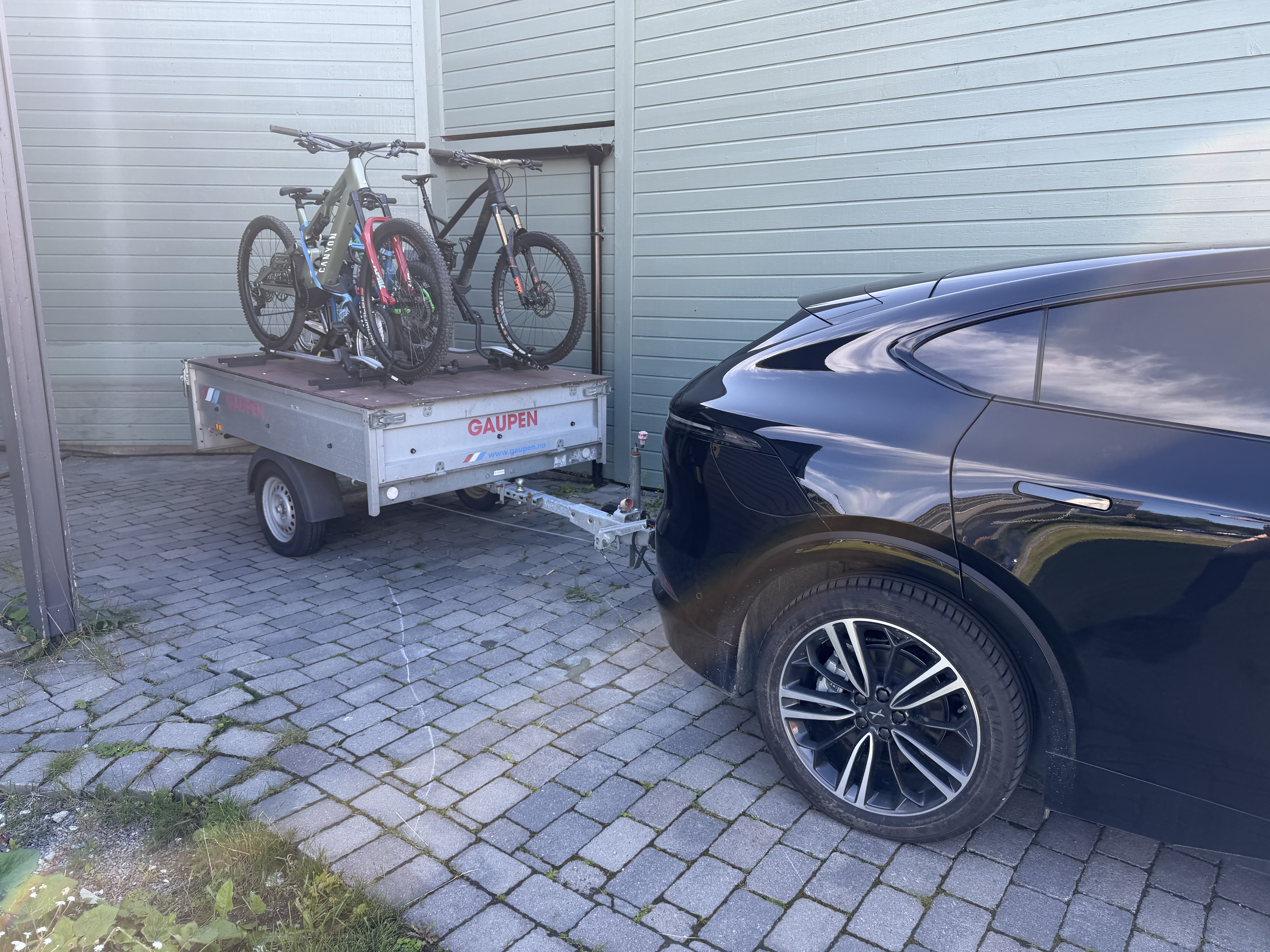 Aktivtetstilhenger