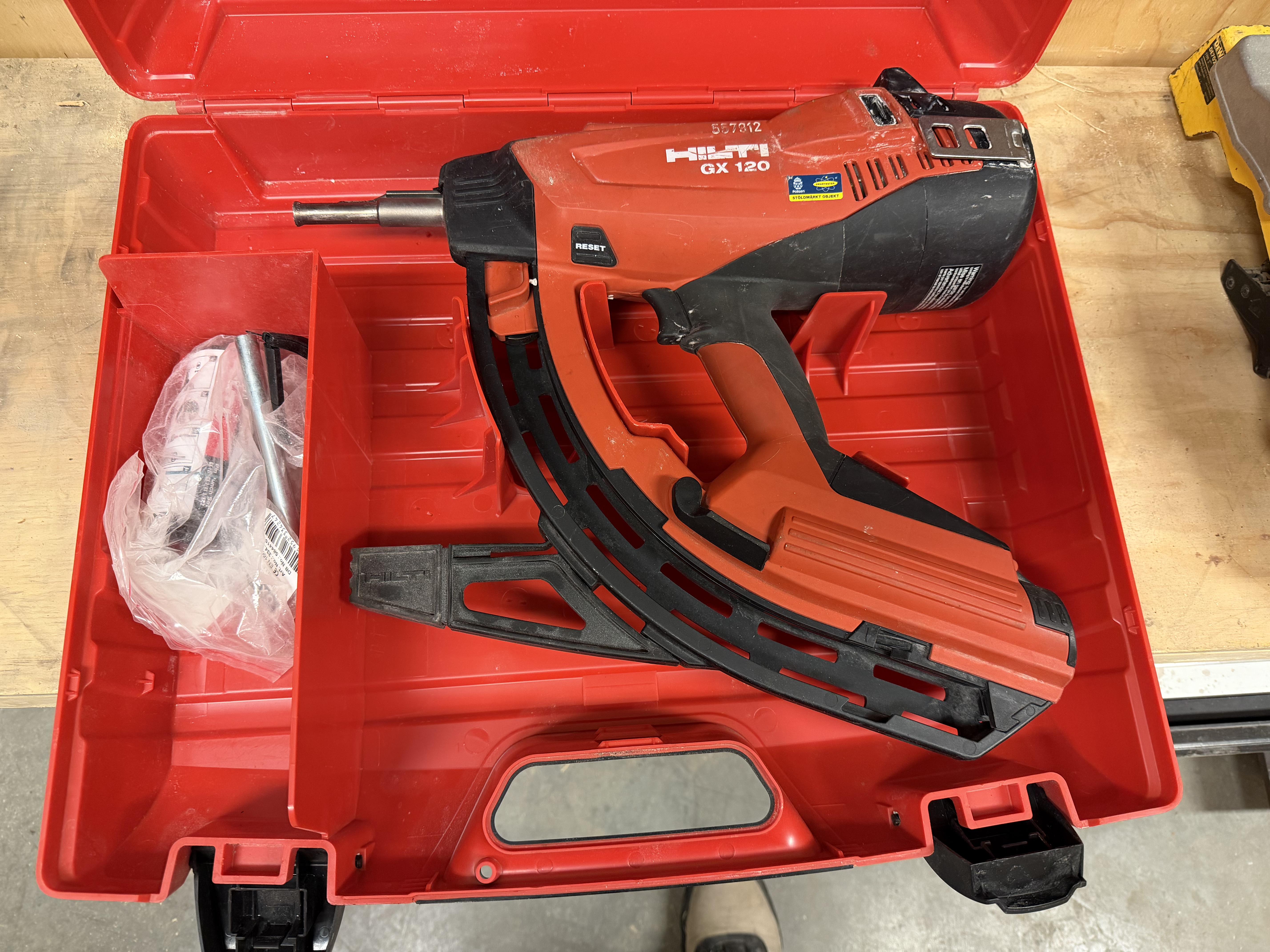 Bultpistol, hilti gx120, gasdriven
