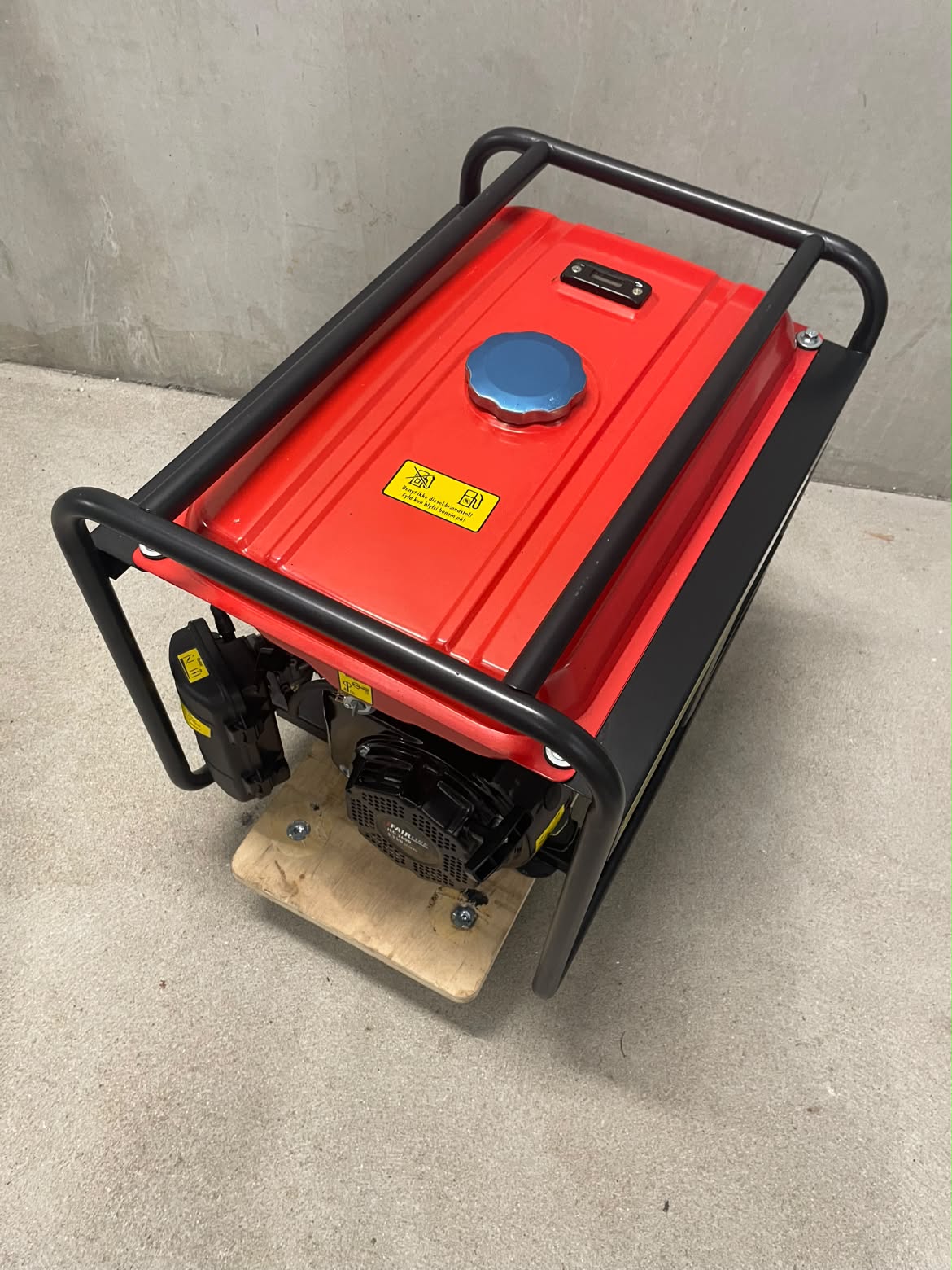 Generator fairline  2600 watt