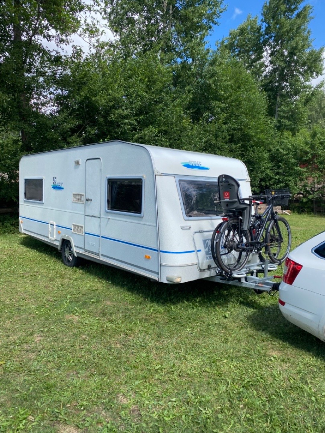 Rymlig knaus (barnkammare)