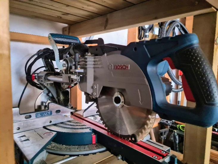 Bosch professional gcm 8 sjl