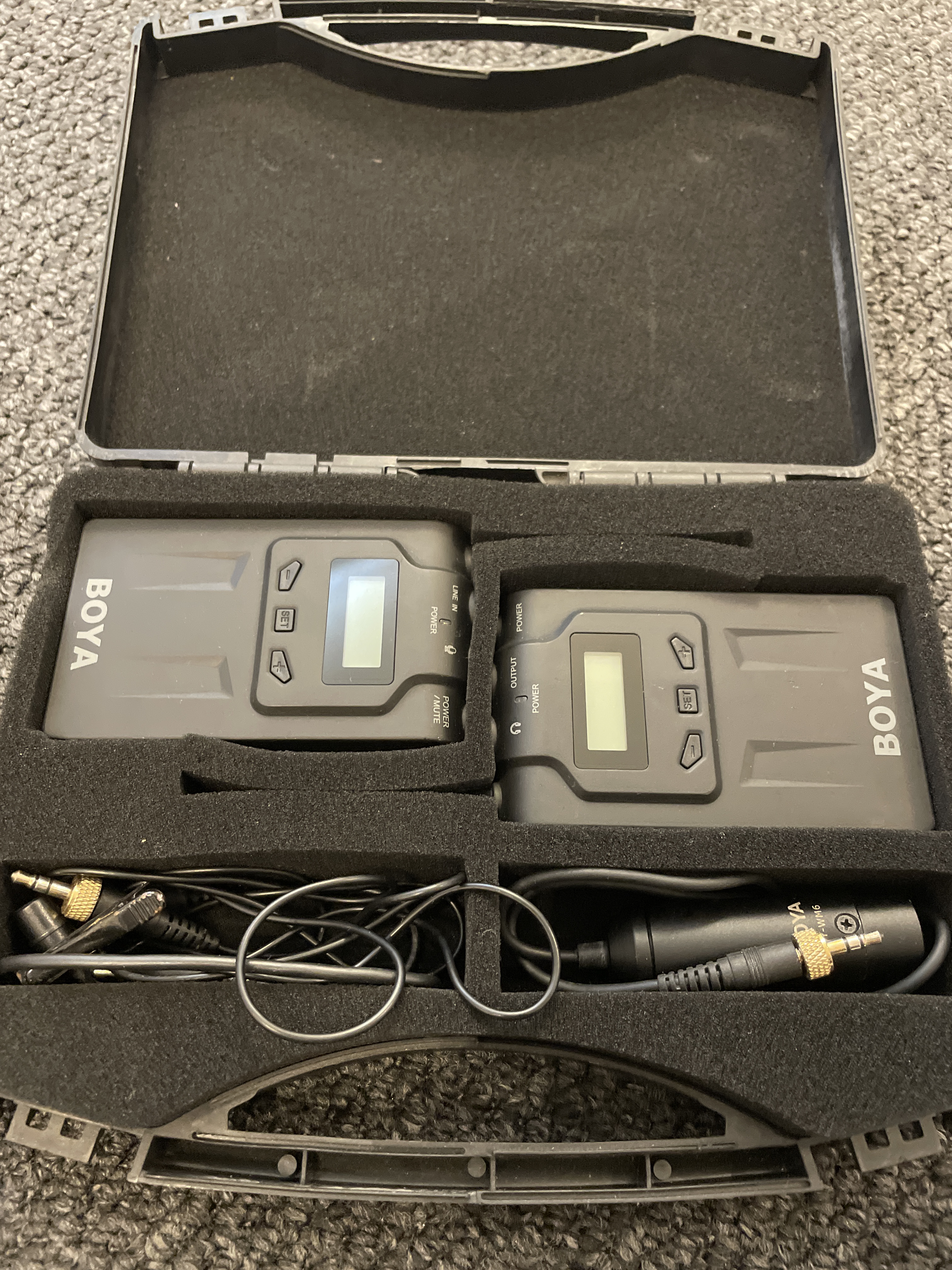 Boya wireless lapel microphone system 