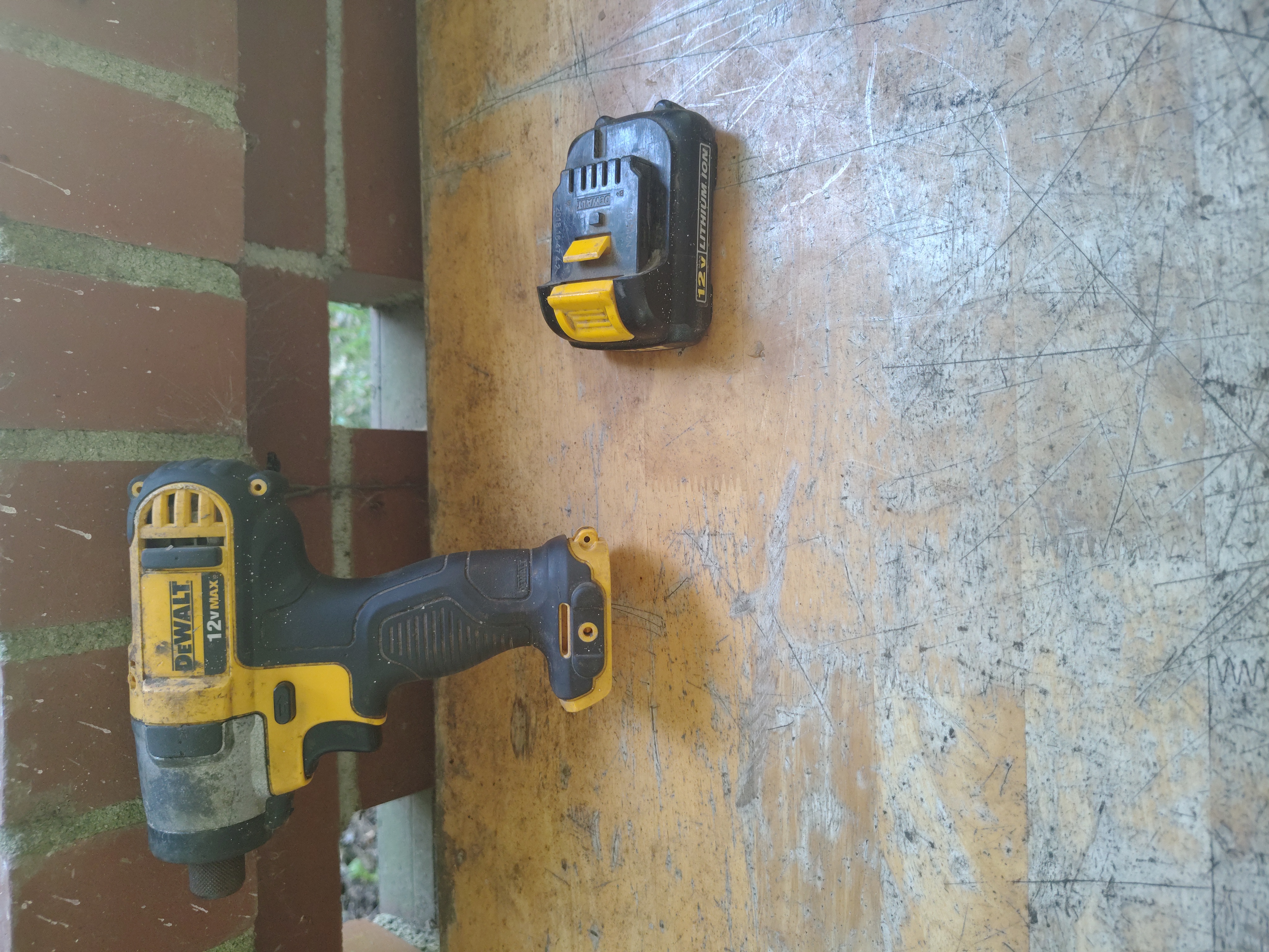 Dewalt cordless impact driver