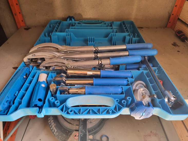 Sanipex montasjekoffert 12-16-20 mm komplett