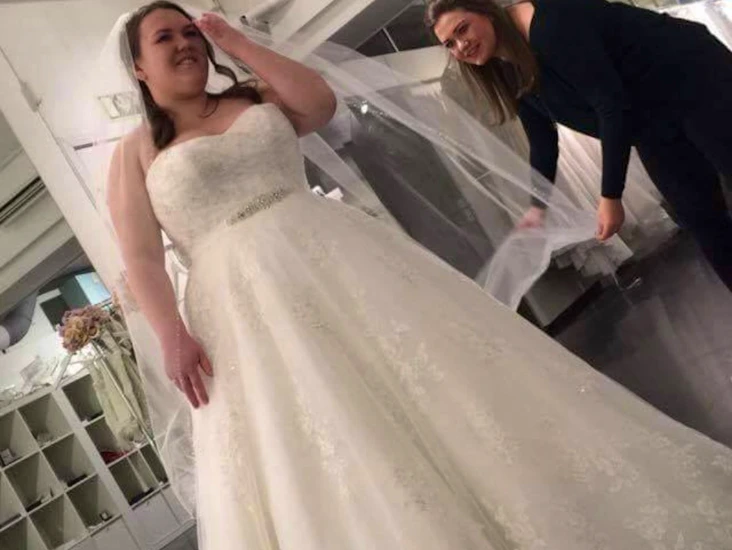 Maggie sottero brudekjole