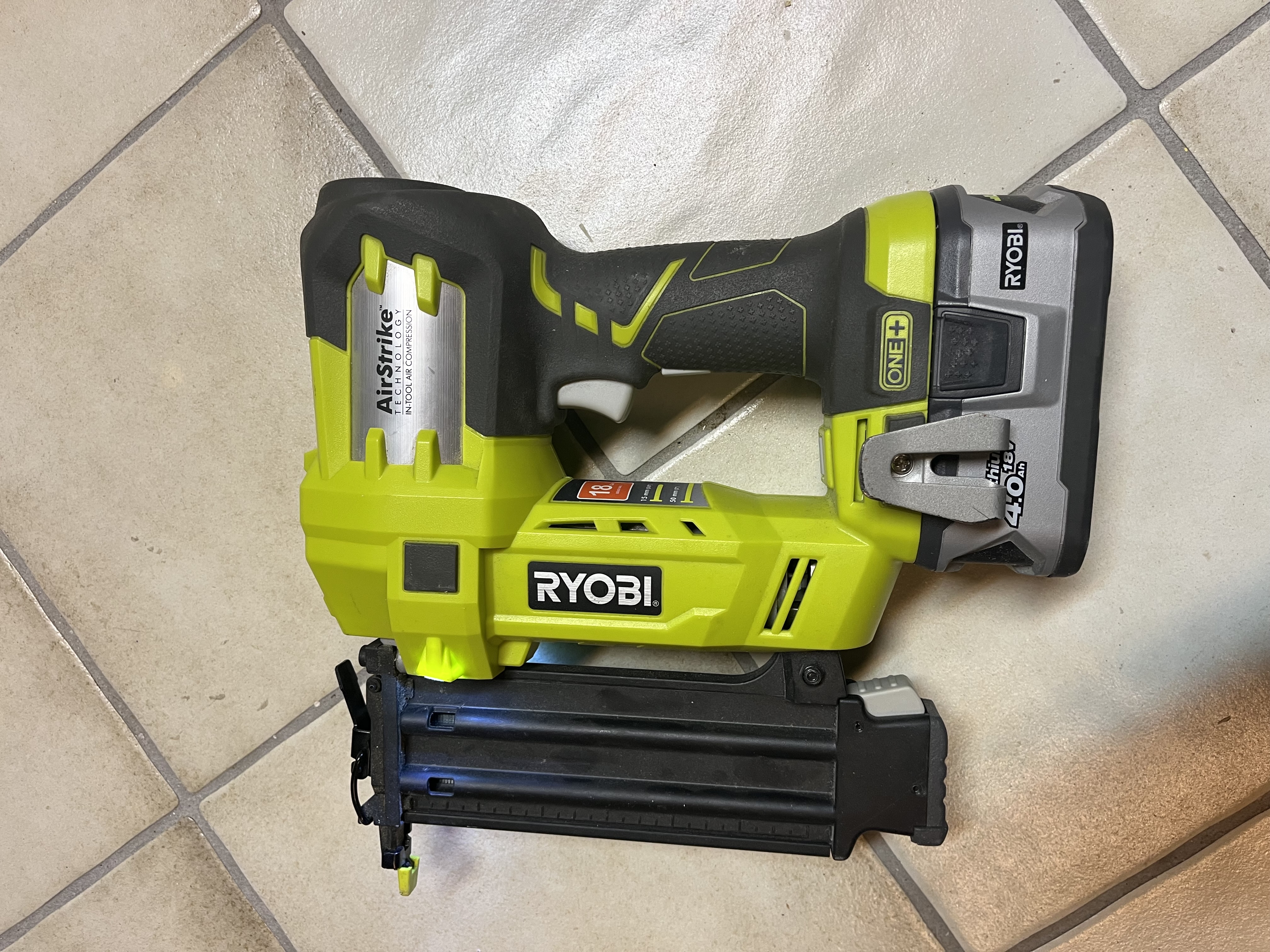 Ryobi dykkertpistol/ batteridrevet