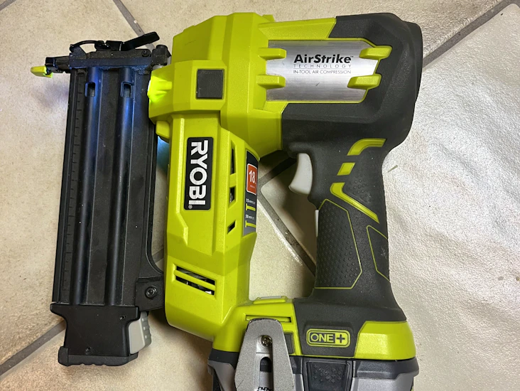 Ryobi dykkertpistol/ batteridrevet