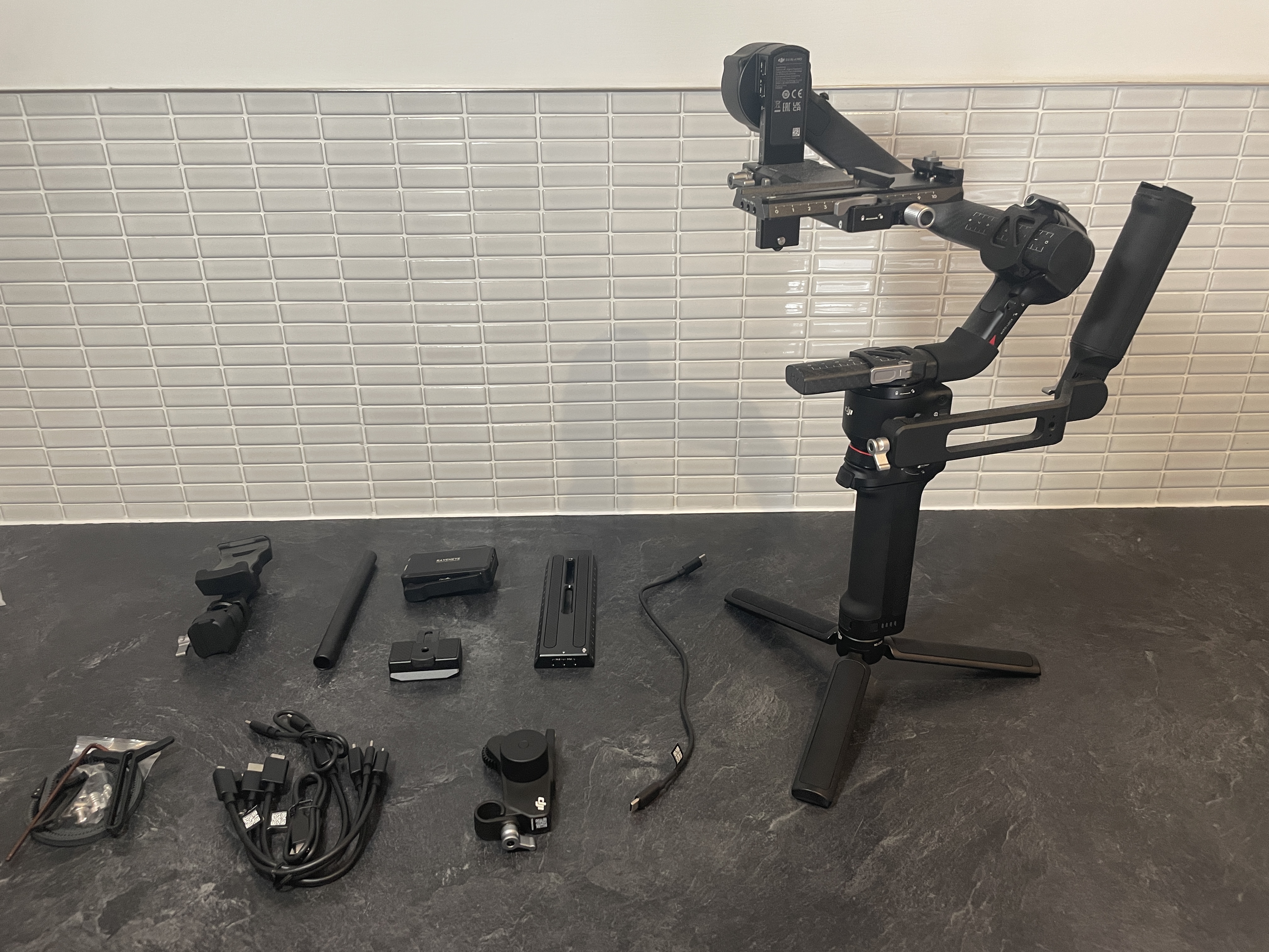 Dji rs 4 pro combo