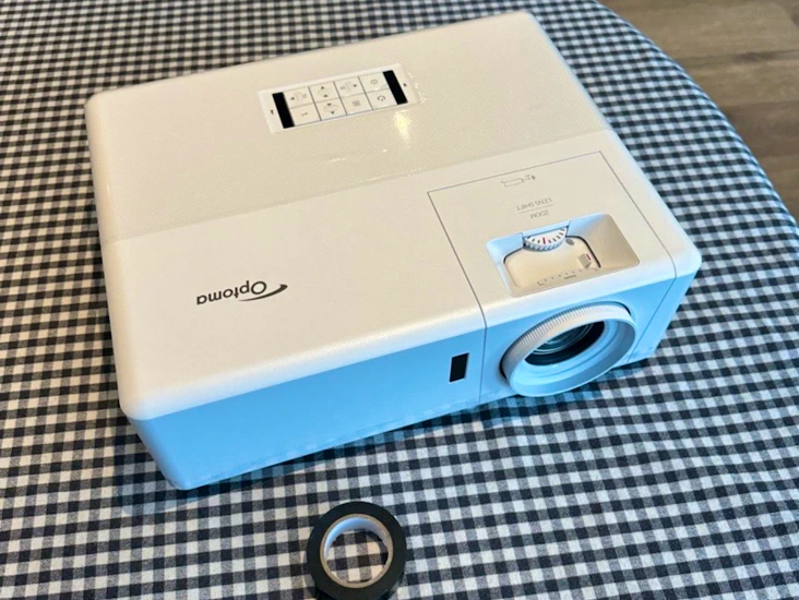 Projektor ljusstark 5500 ansilumen