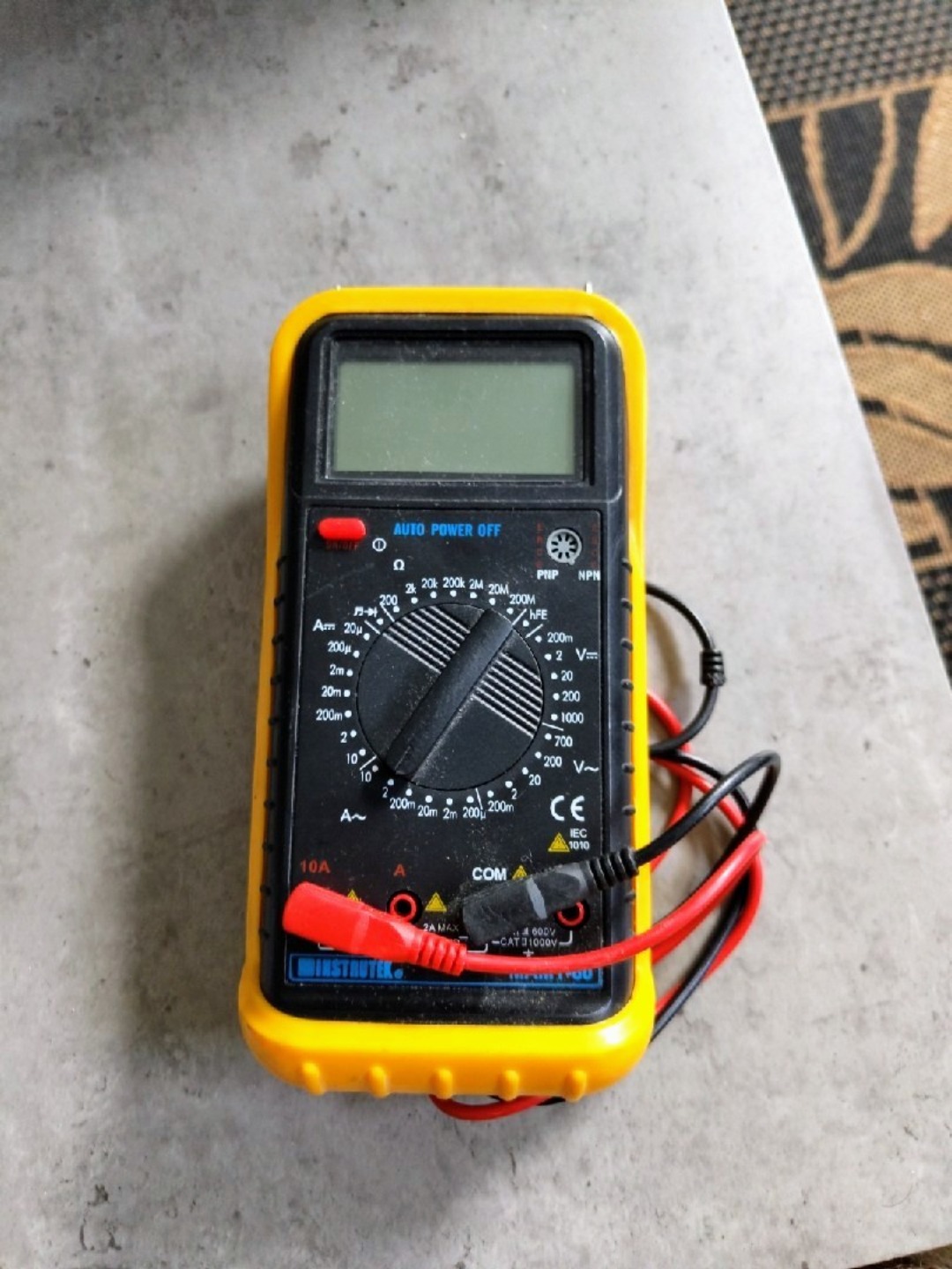 Instrutek mamy-60 multimeter