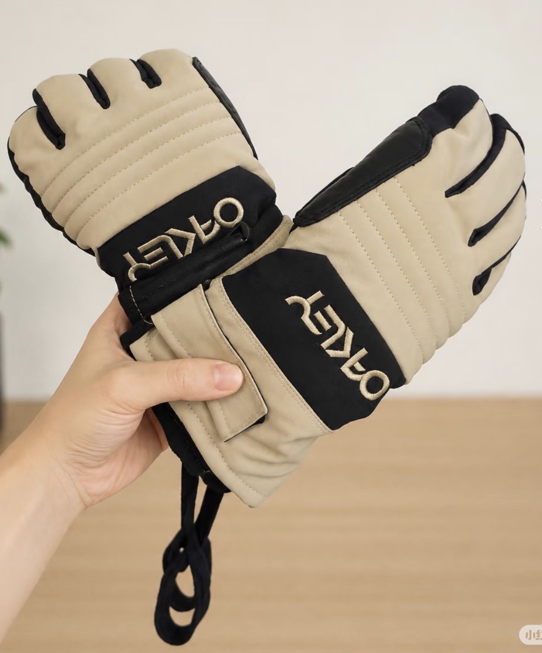 ⁠high-performance waterproof ski gloves - warm, durable & all-mountain ready⁠