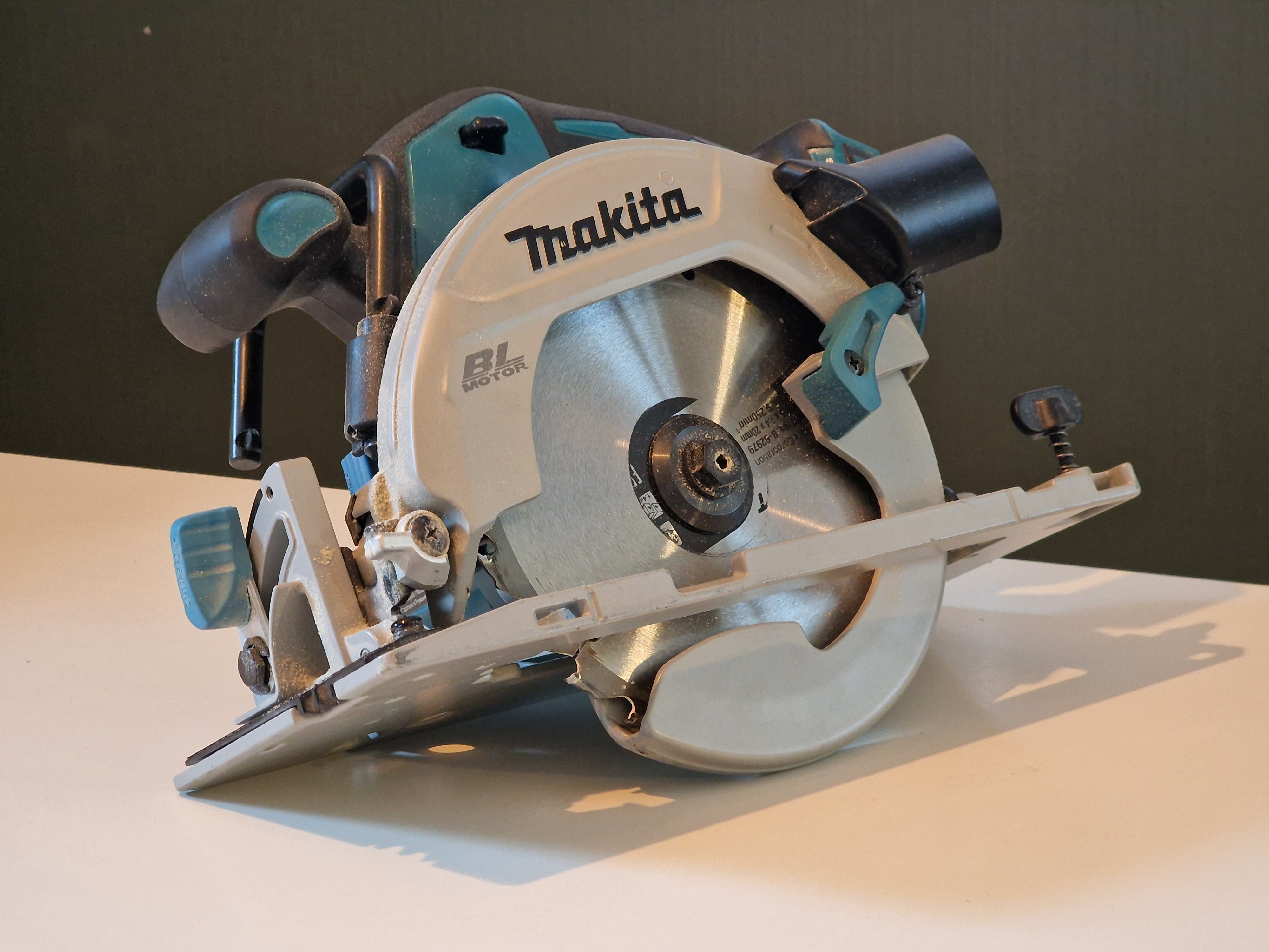 Makita dhs680 sirkelsag