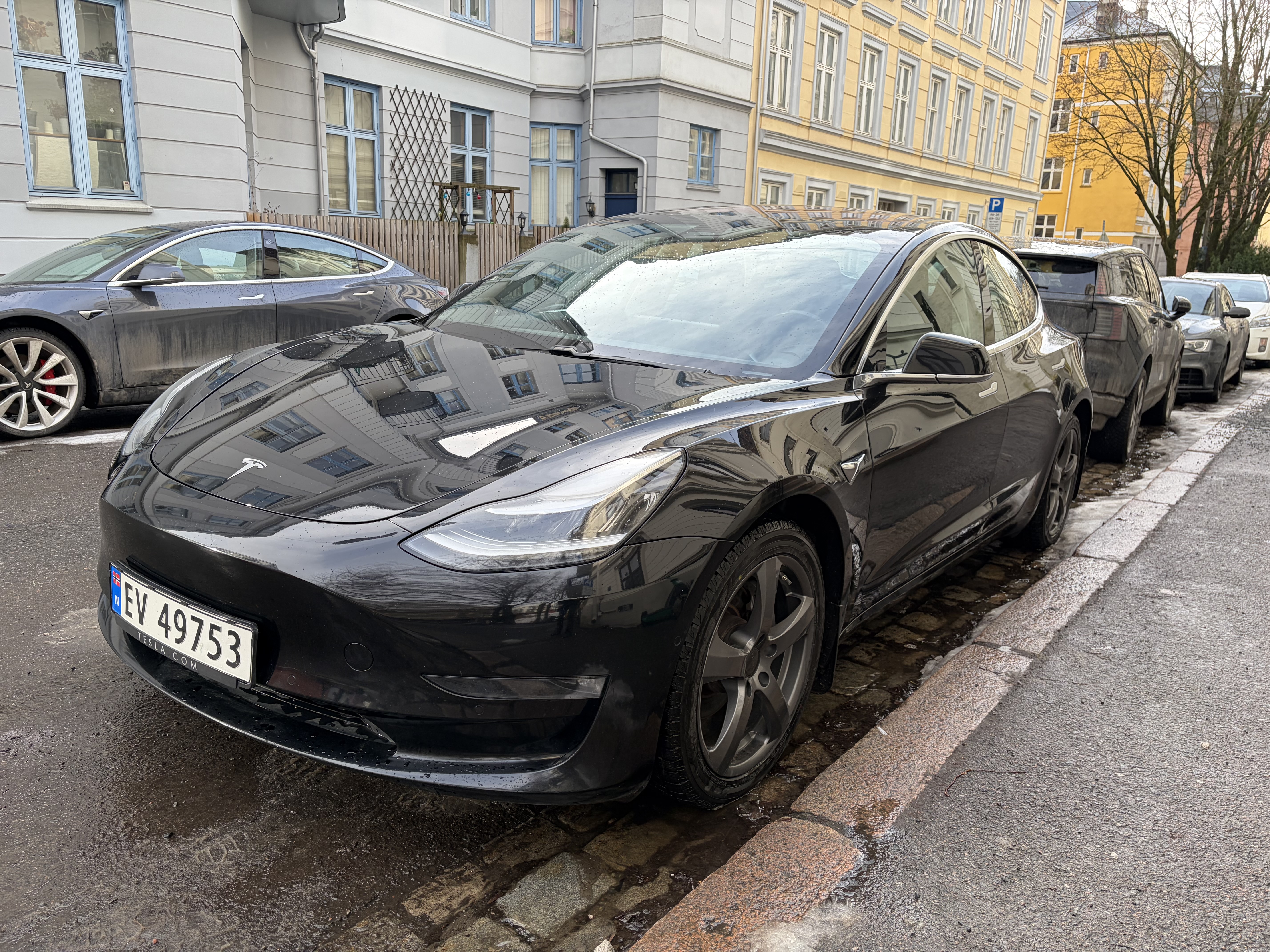 Tesla model 3 long range 