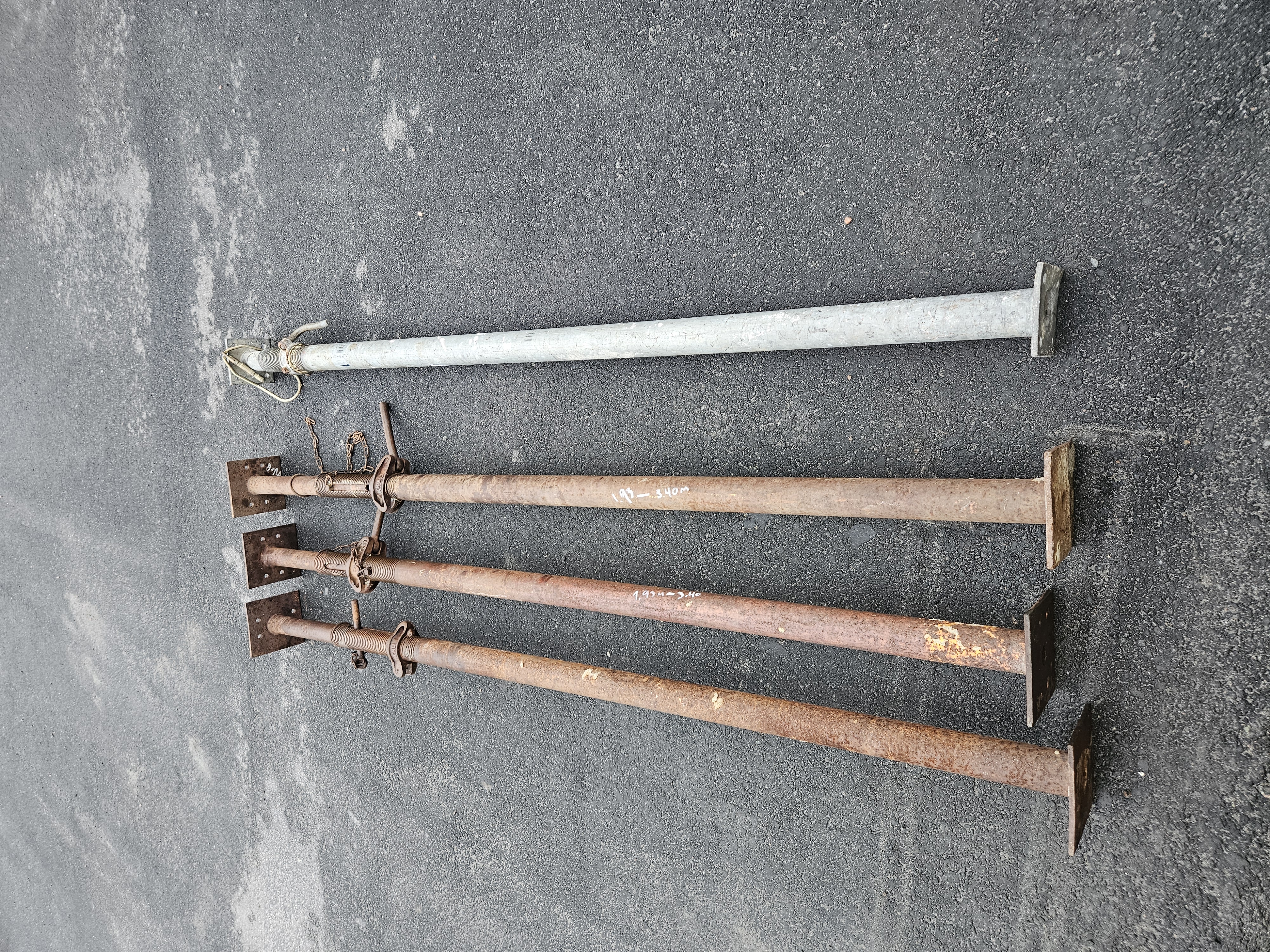 Forskalingstøtte, dekkstøtte.