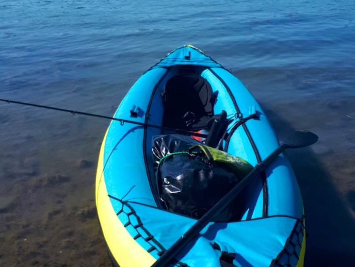 Ilmatäytteinen kajakki 2-3 hengelle