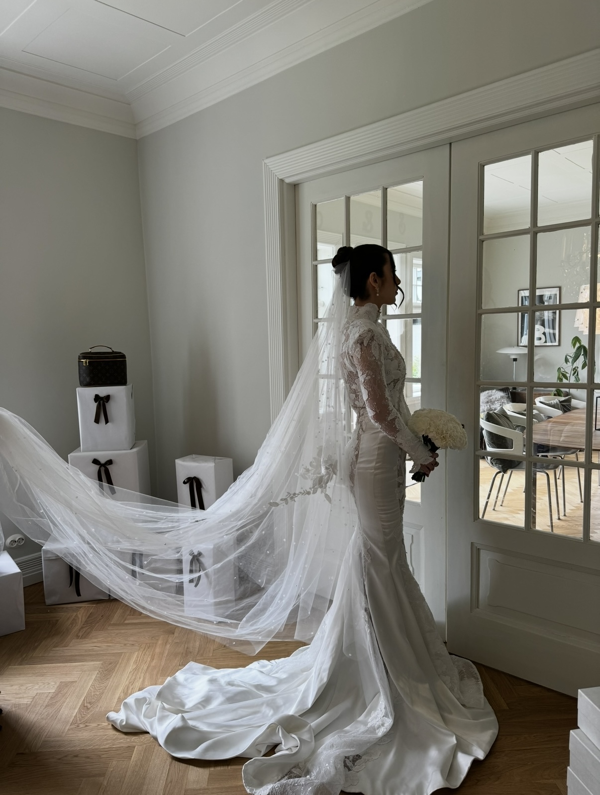 Designer brudekjole til leie 