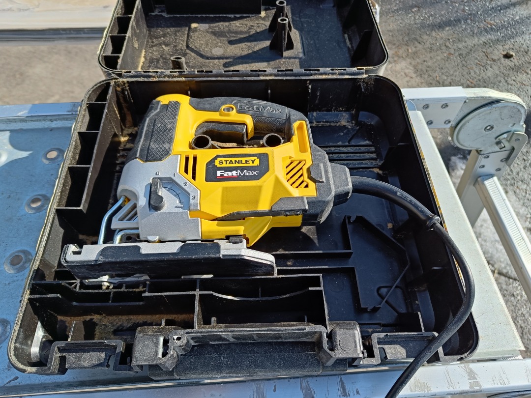 Stanley fatmax stikksag leies ut