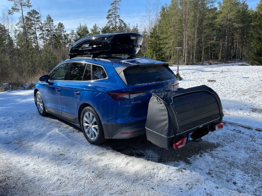 Thule onto lasthållare för dragkrok