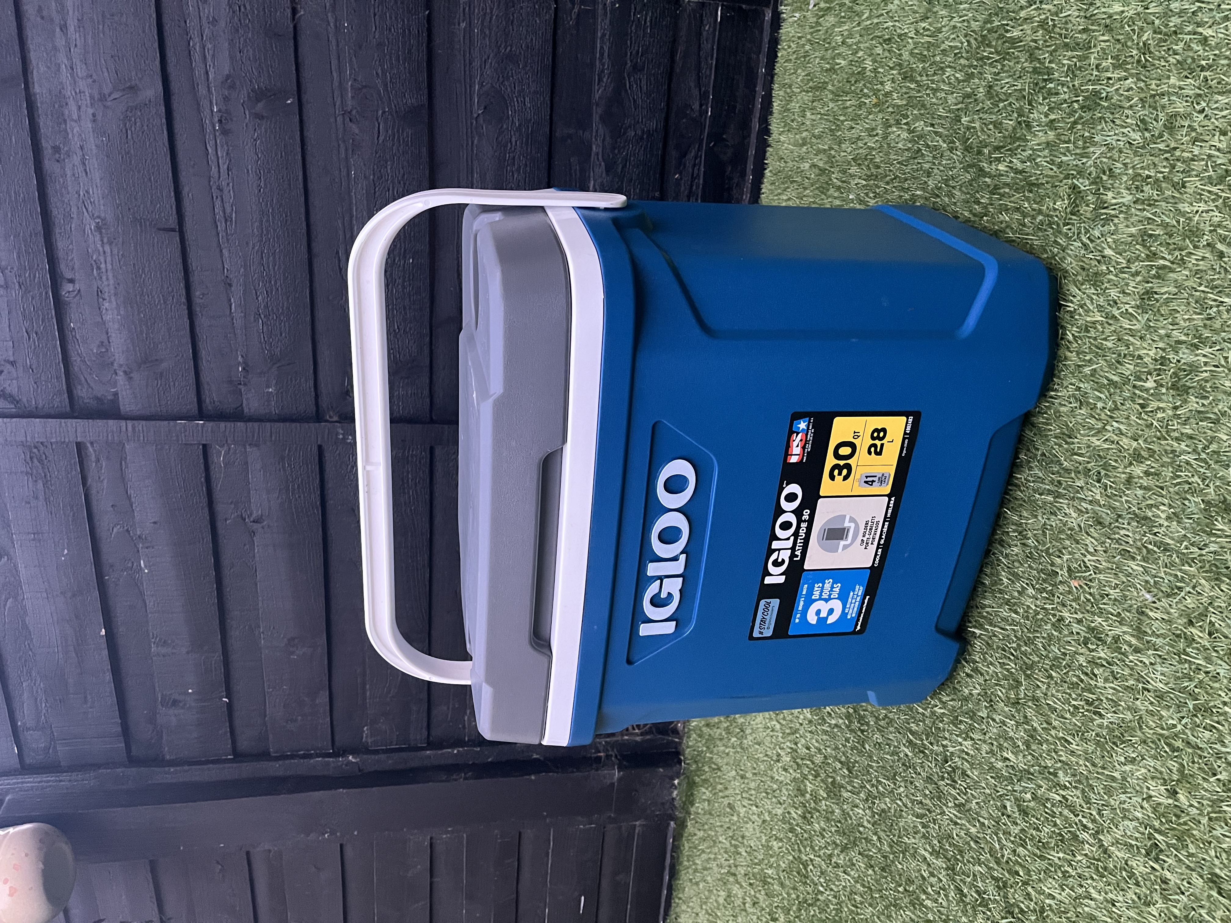 Igloo latitude 30 cool box – 28l