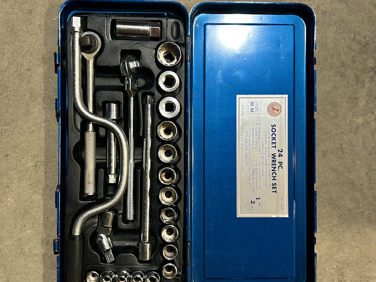 Stort pipenøkkelsett