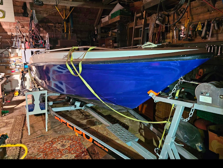 Sandstø 18, med 90hk utenbordsmotor