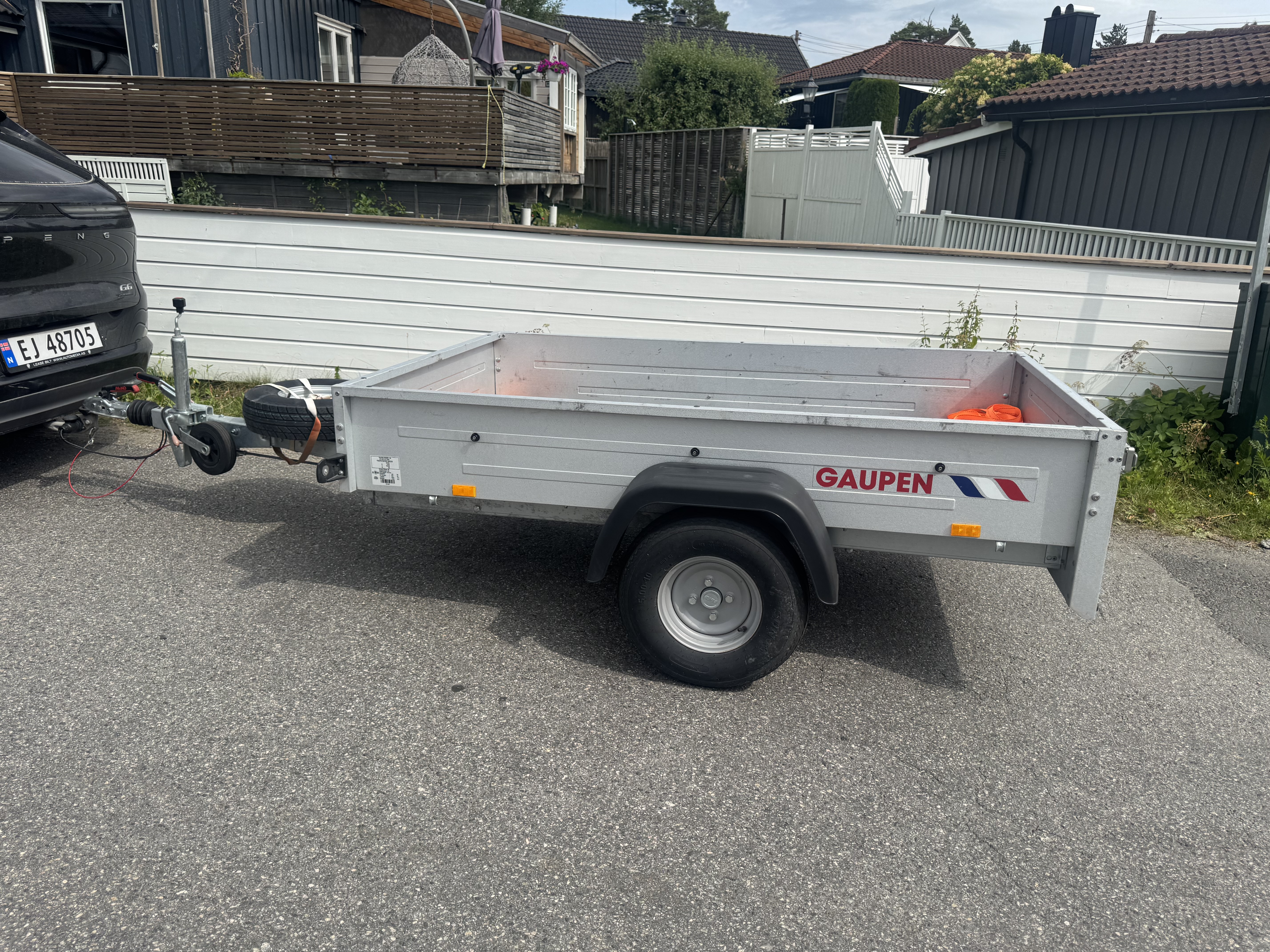 Tilhenger gaupen 750 kg med brems og tipp