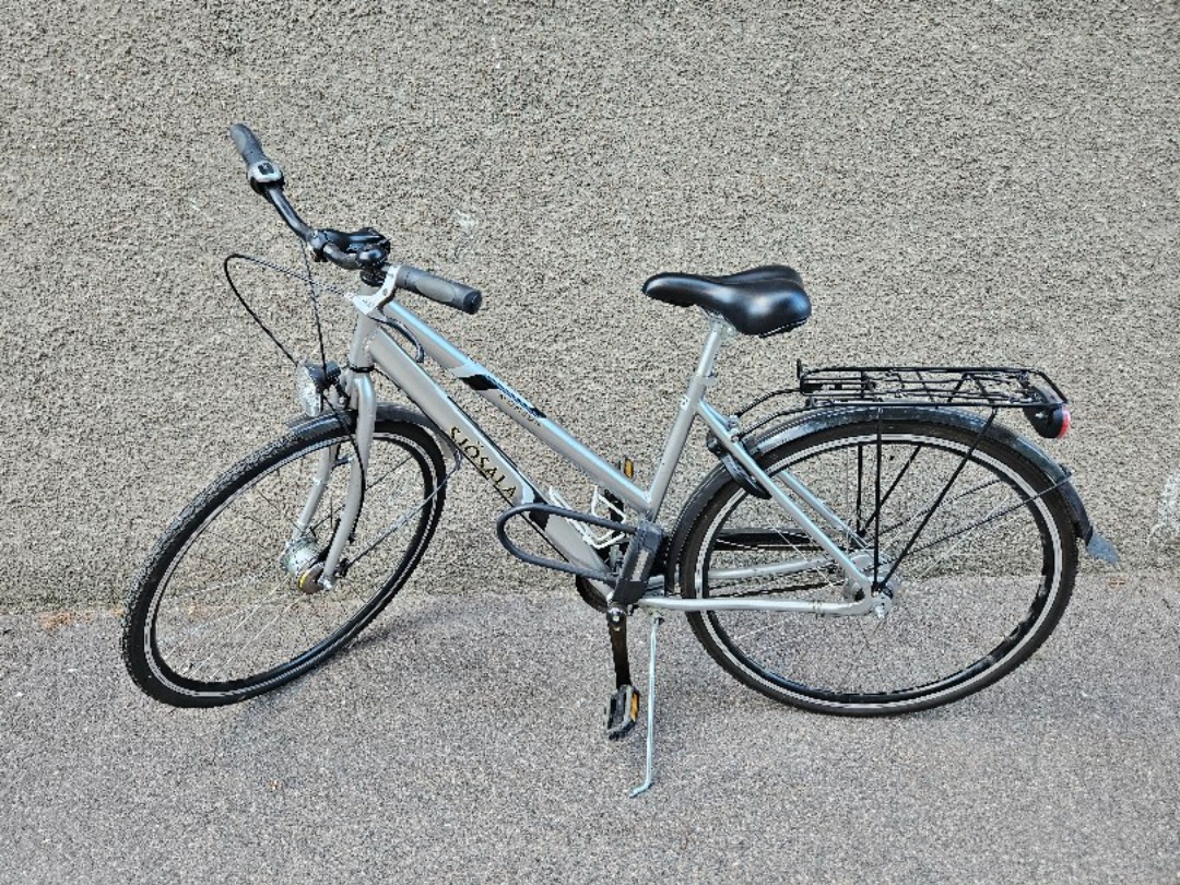 8-växlad cykel i gott skick