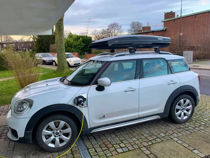 Takbox thule dynamic m - uthyres veckovis