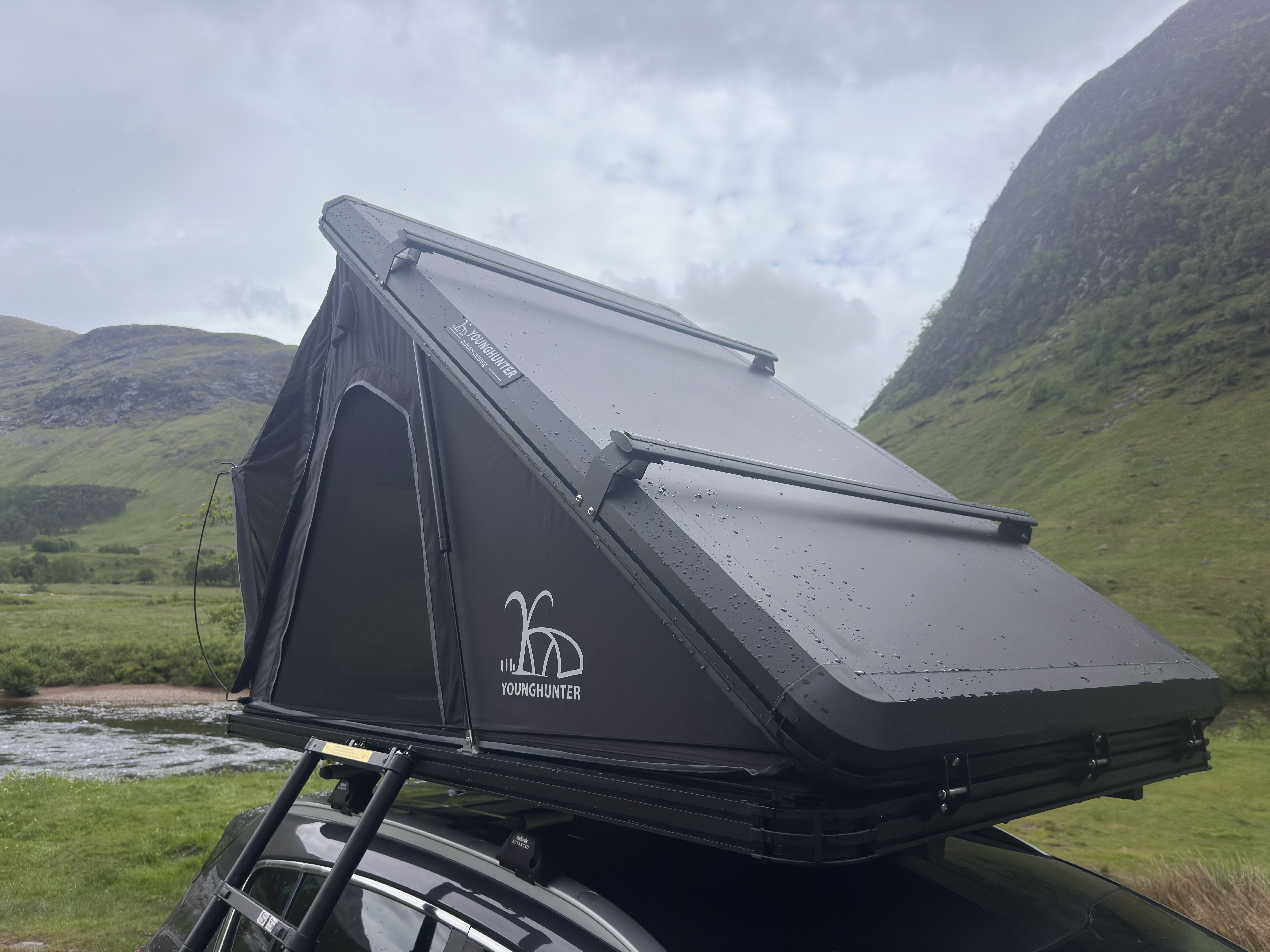 Hard shell roof top tent (2 person) | rtt hire | perfect for nc500, camping & overlanding