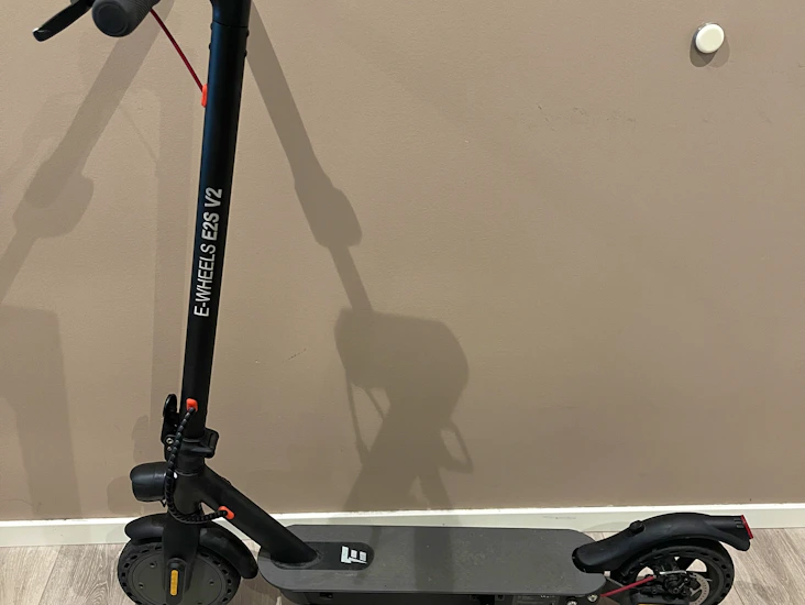 E-wheels e2s v2 - long range elektrisk sparkesykkel