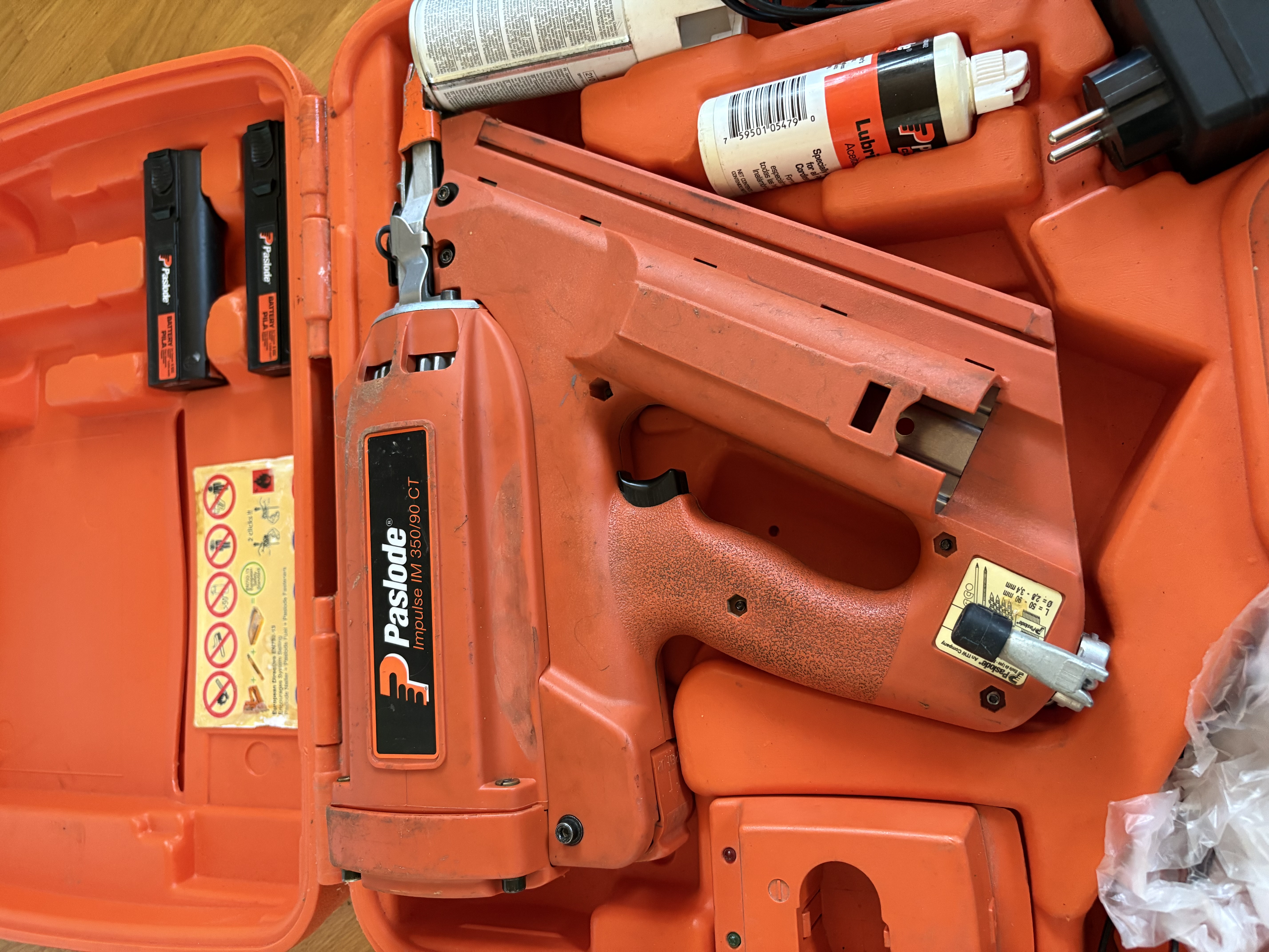 Gasdriven spikpistol paslode im 350/90 ct